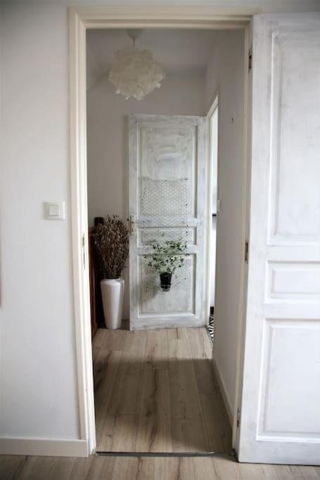 Relax With Art And Nature Mellionnec Екстер'єр фото