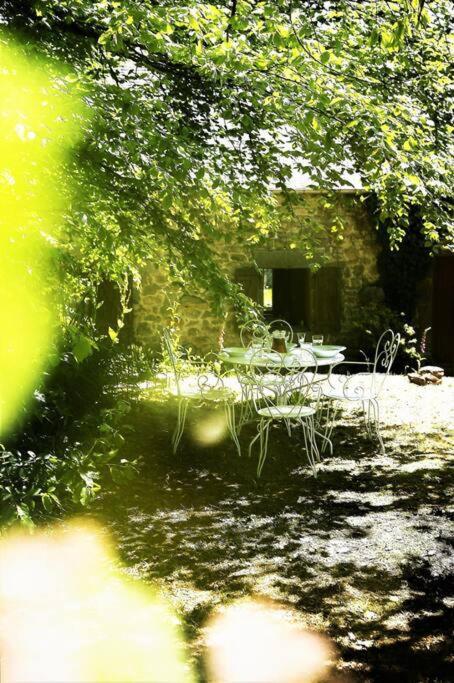 Relax With Art And Nature Mellionnec Екстер'єр фото